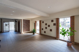 【エントランス】