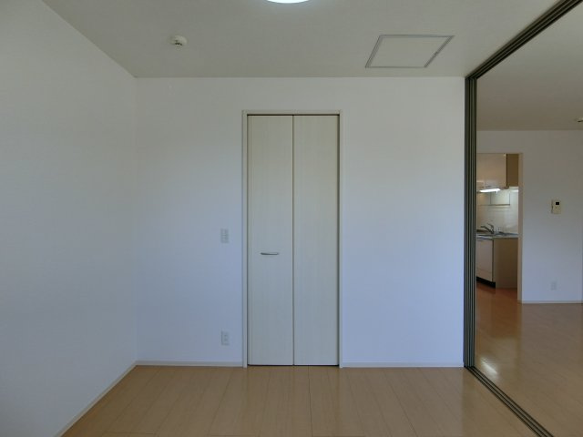 リバーポートSeiの洋室