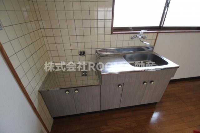 細木貸家(樺山4656)のキッチン|きれいなキッチンです