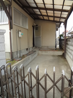 【駐車場】 | 屋根付き駐車場！