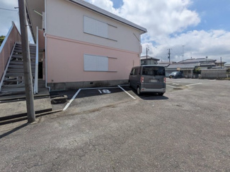 【駐車場】