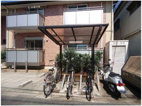 ヴィルヌーブの駐車場