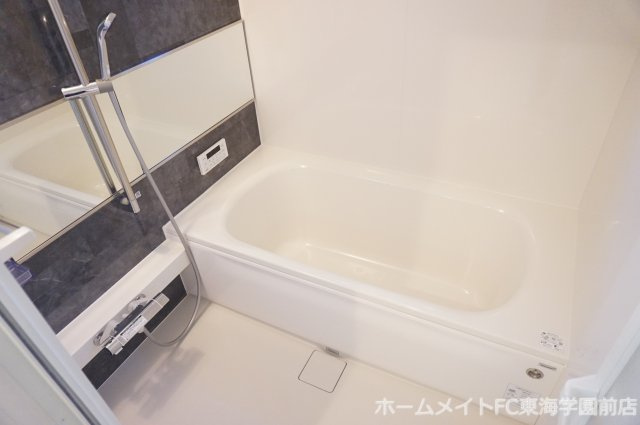 合志市須屋のアパートの浴室