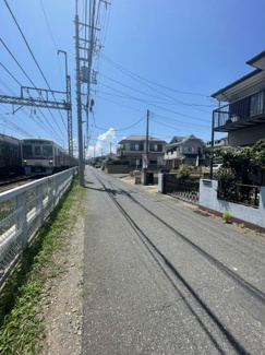 【前面道路含む現地写真】