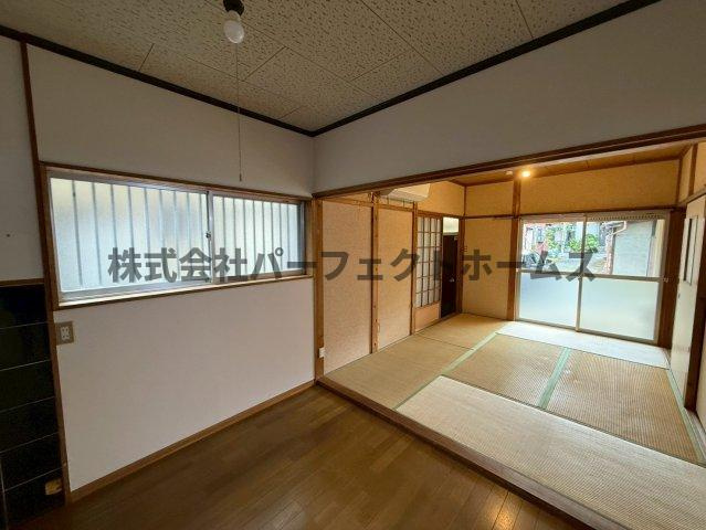 枚方市天之川町のテラスの内装|きれいな内装です