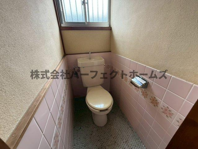 枚方市天之川町のテラスのトイレ|落ち着いたトイレです
