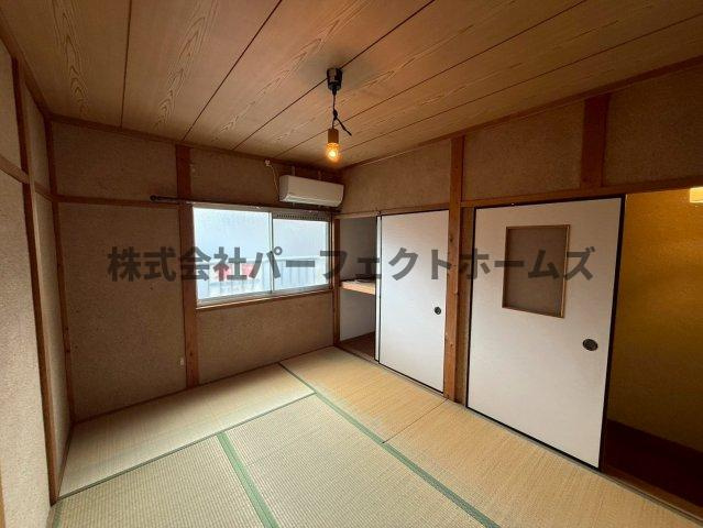 枚方市天之川町のテラスの和室|柔らかい畳が心地よい和室