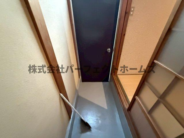 枚方市天之川町のテラスの玄関|ゆったりとした玄関です