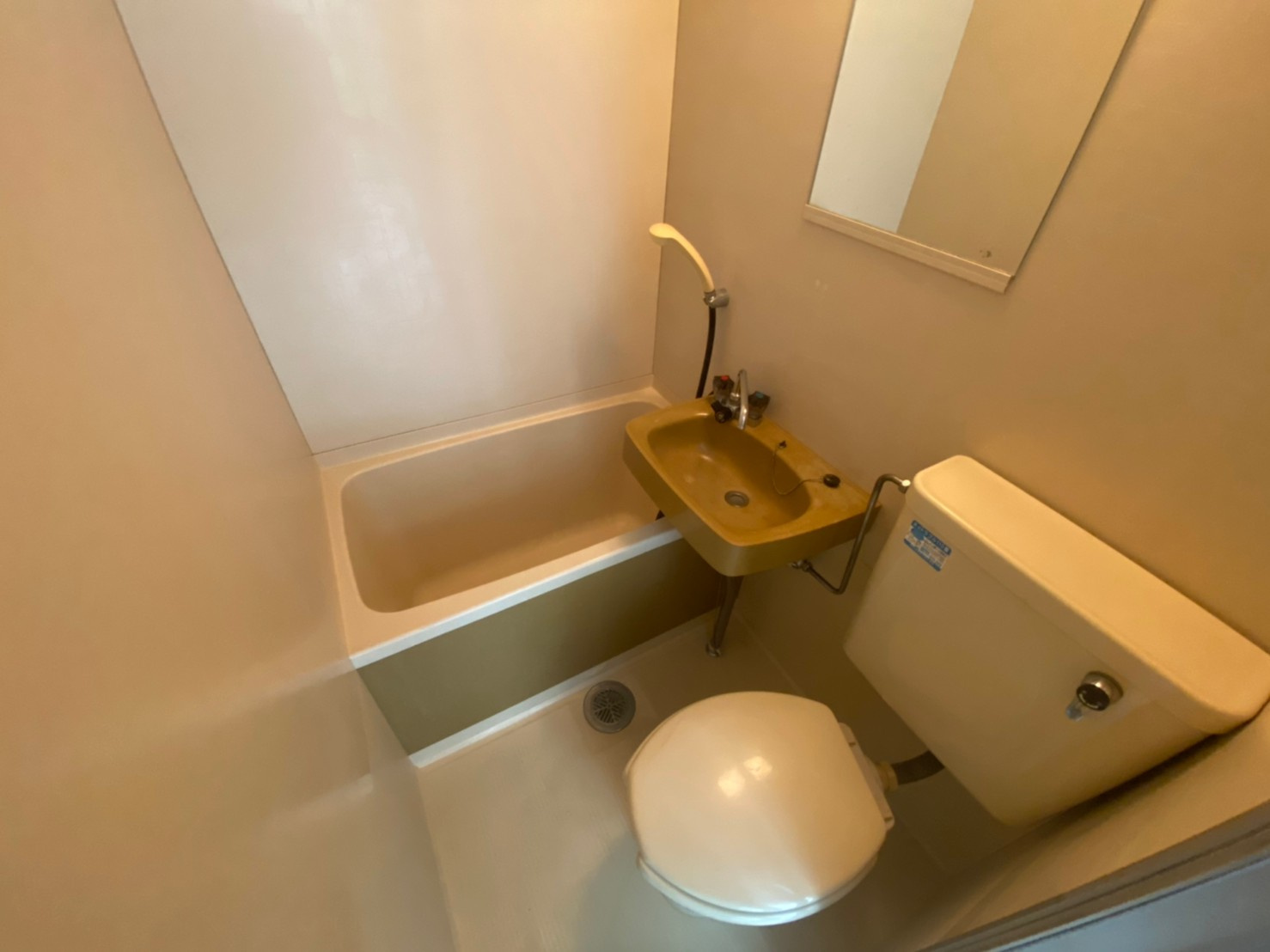 ラピート山手の洗面所