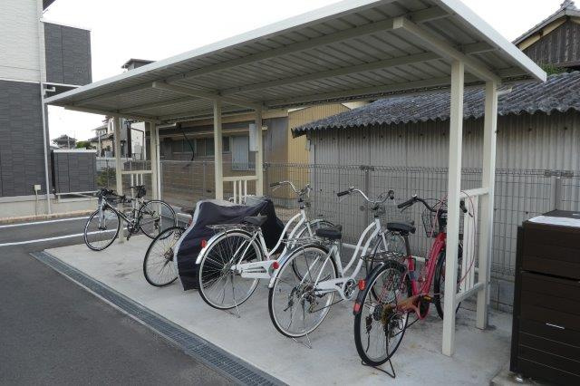 倉敷市笹沖のアパートのその他共用部分|自転車置き場
