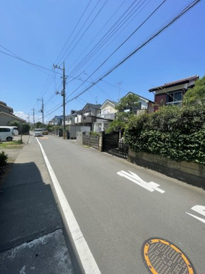 【前面道路含む現地写真】 | 日野市南平4丁目　売土地（建築条件なし）