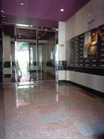 【エントランス】