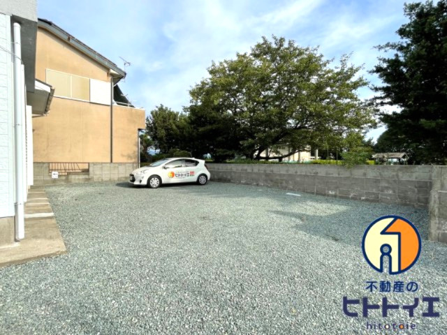鵜池貸家の駐車場