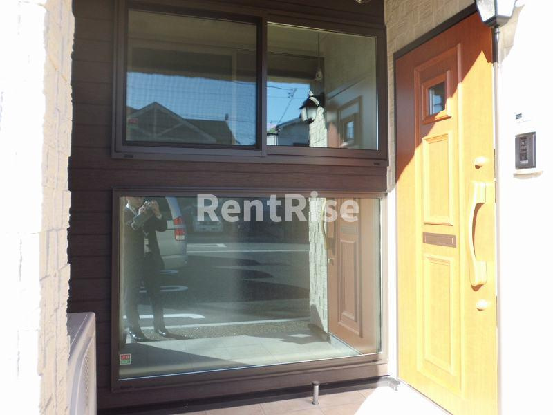 フローラＡのエントランス