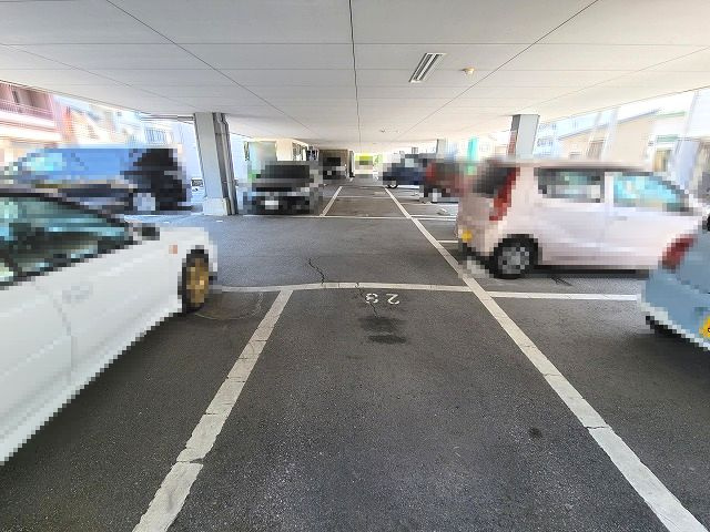 パールハイツの駐車場|駐車場完備です