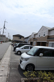 【駐車場】