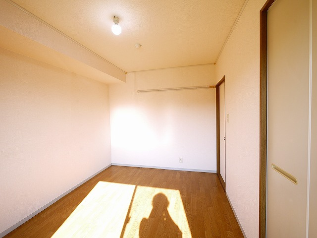 ベルパレスの洋室|個人の部屋や寝室として使える洋室です