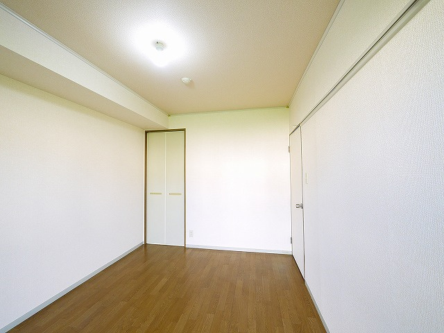 ベルパレスの洋室|コンパクトで使いやすい洋室です