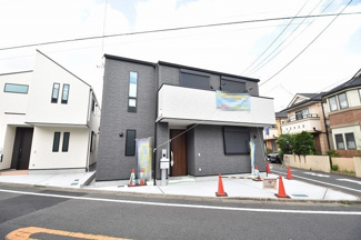 【外観】 | 黒を基調としたシックな雰囲気の新築戸建！