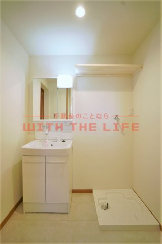 T-Regno Hirokawa（ティーレグノヒロカワ）【キャンペーン対象物件】の洗面所|忙しい朝には欠かせない洗面所です