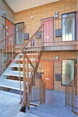 T-Regno Hirokawa（ティーレグノヒロカワ）【キャンペーン対象物件】のエントランス|清潔なエントランスです