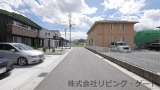 【周辺】 | 綺麗なご住宅が建ち並ぶ閑静な住宅街の一角