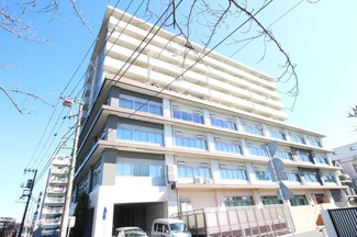 【外観】 | 「蒔田」駅徒歩5分、「南太田」駅徒歩8分の好立地に建つマンション外観です！