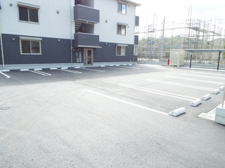 【駐車場】 | ラフィネ大門 | 駐車場完備です