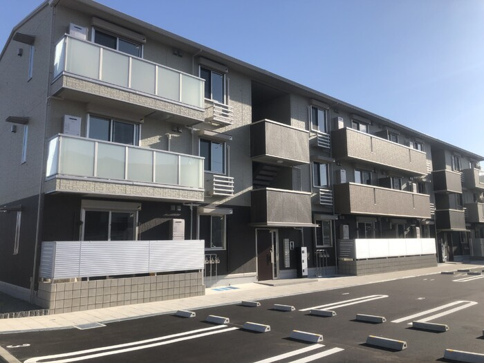 D-room寺家駅前A・B　A棟A