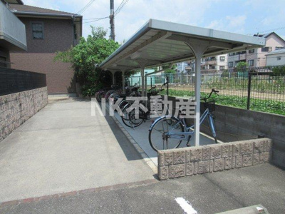 【その他】 | メゾンシャロームA（東花園賃貸） | 駐輪場です