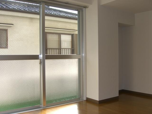 市川プラザの居間・リビング