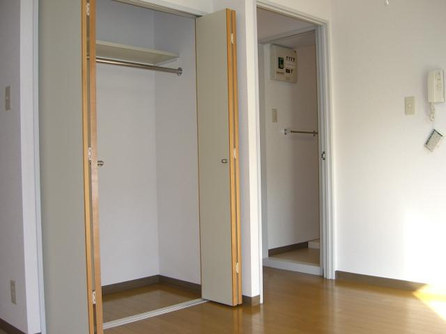 市川プラザの収納