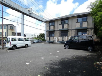 【駐車場】