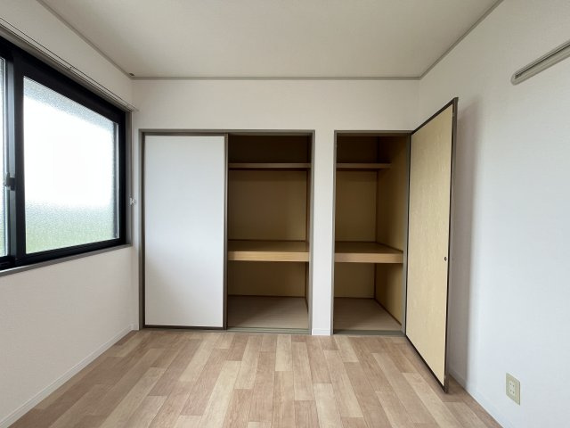 プリムローズⅢA棟の収納