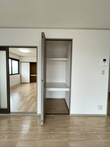 プリムローズⅢA棟の収納