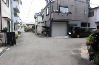 【前面道路含む現地写真】