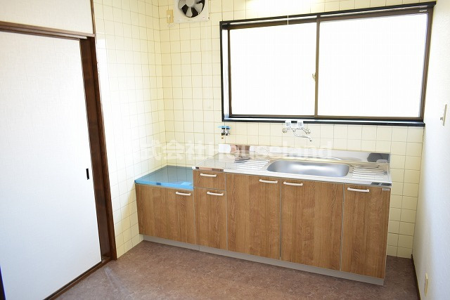 アーネスハイツわかのキッチン