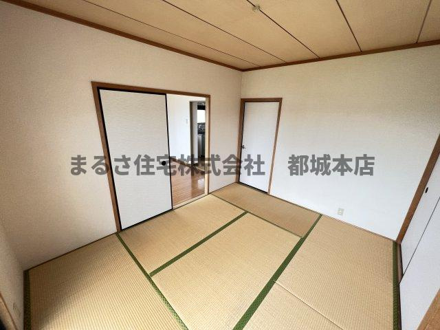 日の出マンションの和室