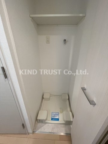 プレサンス天神橋ディオレの玄関|シンプルで使いやすい玄関です