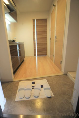 レジディア新大阪の玄関