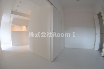 【洋室】 | Ｙ’ｓ大手通 | 使い勝手のいい洋室です