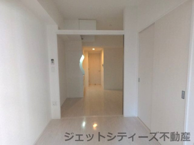 【洋室】 | SERENiTE堺筋本町SUD