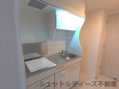 【キッチン】 | SERENiTE堺筋本町SUD