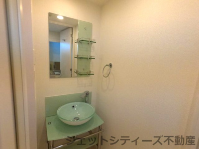 【洗面所】 | SERENiTE谷四