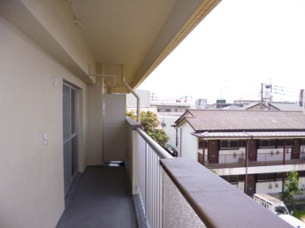 【バルコニー】