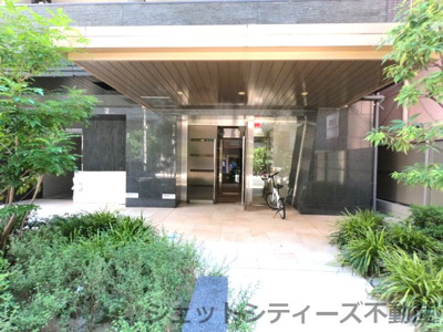 【エントランス】 | エスリード心斎橋LUXUE