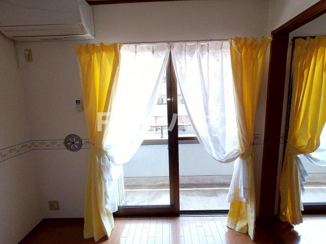 千葉市花見川区幕張本郷７丁目の賃貸マンションの玄関