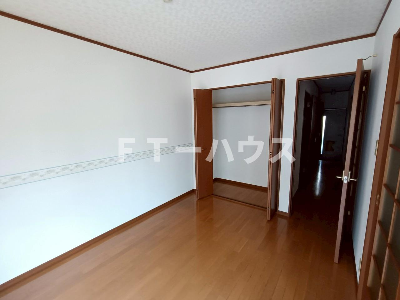 千葉市花見川区幕張本郷７丁目の賃貸マンションの居間・リビング