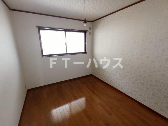 千葉市花見川区幕張本郷７丁目の賃貸マンションの居間・リビング