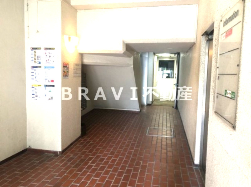 竹宏ビル　BRAVI不動産のロビー|【竹宏ビル】清潔なロビーです
